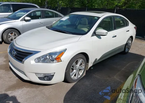 2015 Nissan Altima 2.5 Sv из США, поврежденный, VIN 1N4AL3AP0FC246780